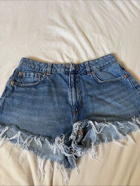 Garage Distressed Frayed Hem Denim Shorts - Blue